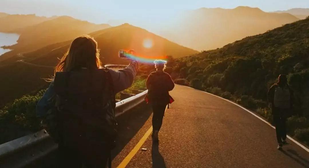 ��θ����ս | θ���ã��˶�����æ��